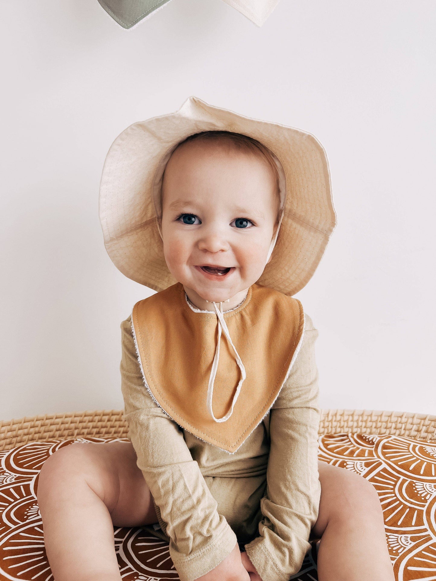 Dribble Bib: Golden Tan