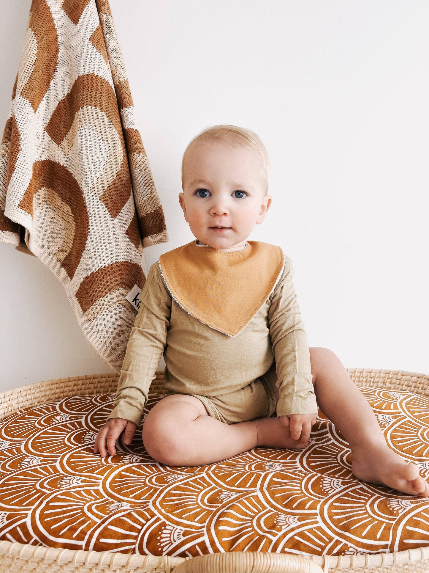 Dribble Bib: Golden Tan
