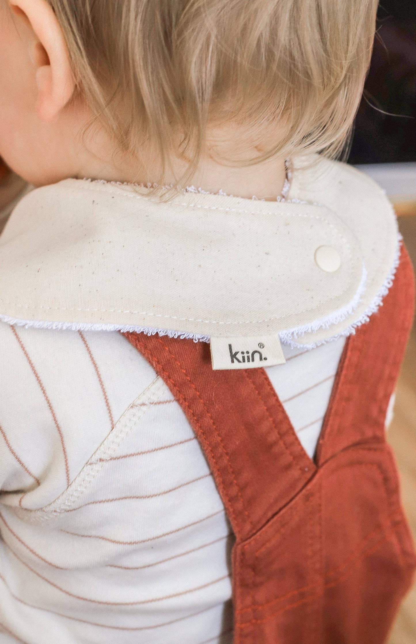 Dribble Bib: Golden Tan