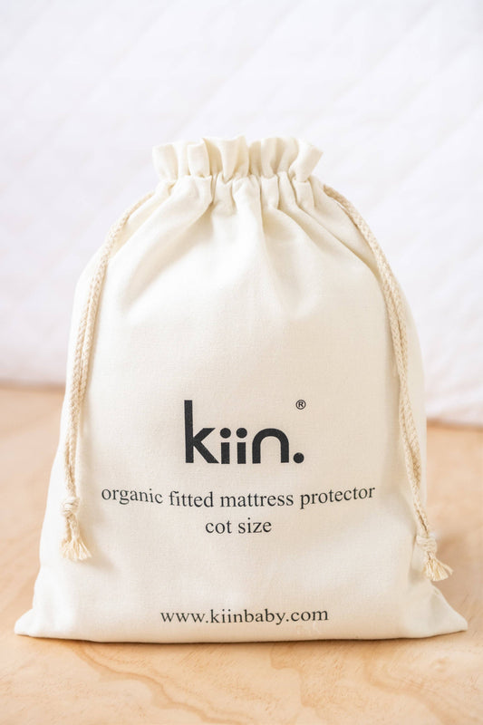 Organic Fitted Mattress Protector: Cot Size